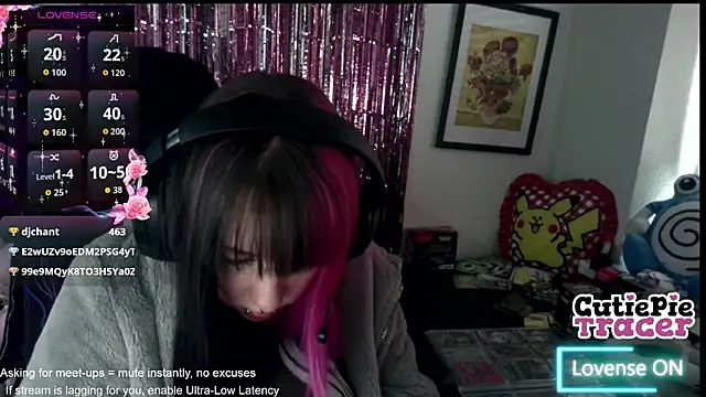 CutieTracer online show from May 11, 2:56 pm