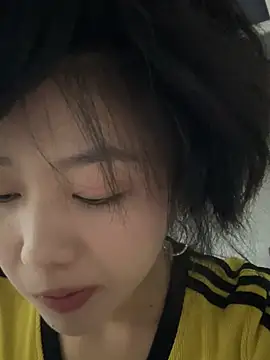 Shanshan 1267 online show from June 5, 12:00 pm