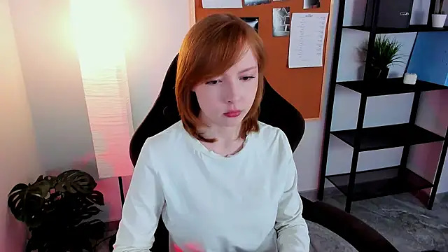 CherryCrushLove online show from May 10, 6:15 am