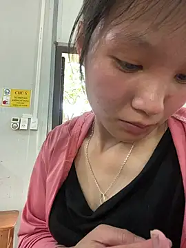 Elisa-a online show from April 6, 9:32 am