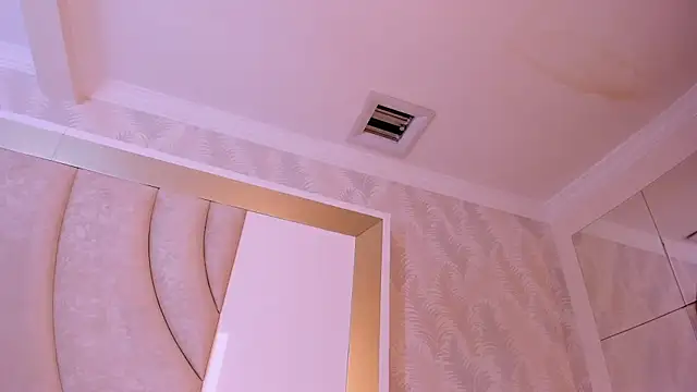 EbonyJoyce online show from May 15, 10:34 pm