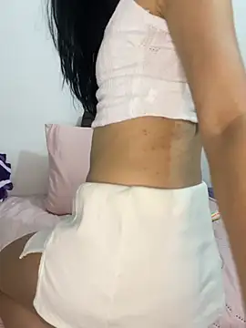 EmilyBrown01 online show from May 10, 11:07 pm