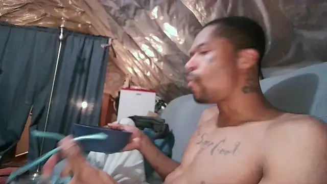 JRNBLU44 online show from April 12, 11:02 am