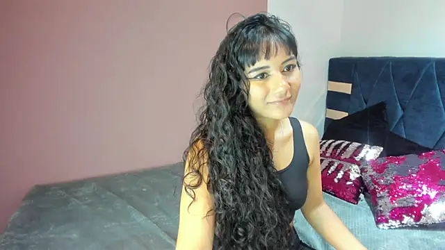 Hanna Clark   online show from June 17, 12:17 pm