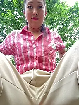 Huonglyna online show from May 3, 9:56 am