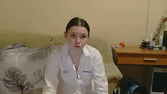 JessicaHolland1 online show from April 25, 7:33 pm