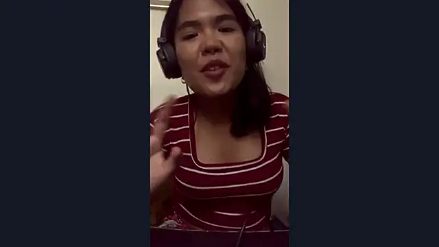 JewellKautzer online show from April 6, 5:41 am