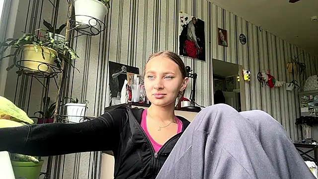 AiConzemius online show from May 13, 11:38 am