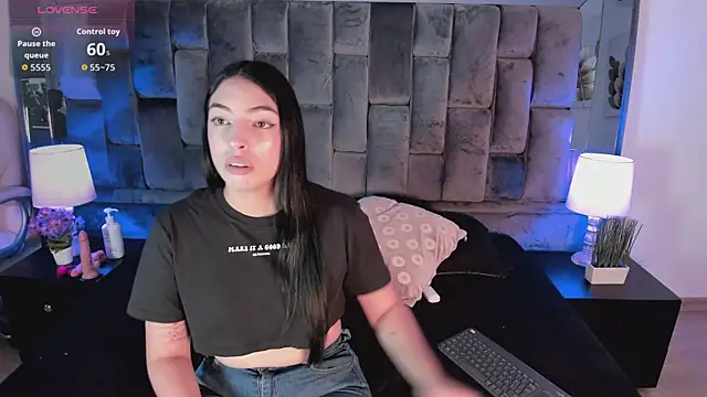 Ashly bloom  online show from June 25, 2:55 am