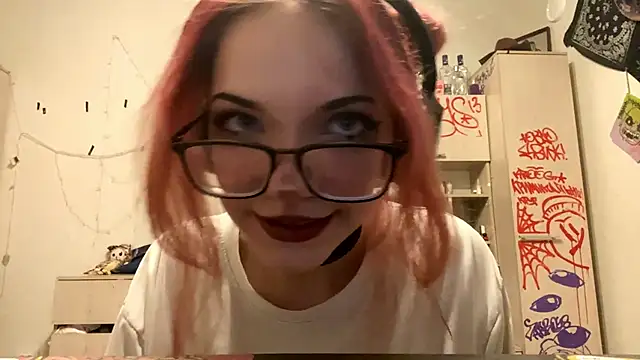 RedHeadCat online show from April 24, 9:28 pm