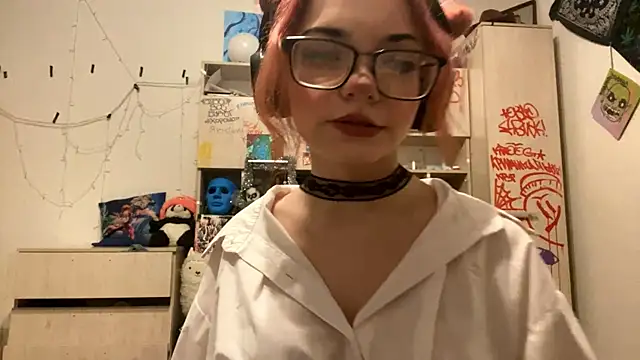 RedHeadCat online show from April 23, 5:15 pm