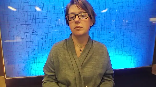 Rubygirl6 online show from September 10, 10:37 am