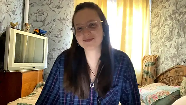 RosaliaHonohan online show from April 8, 5:09 am