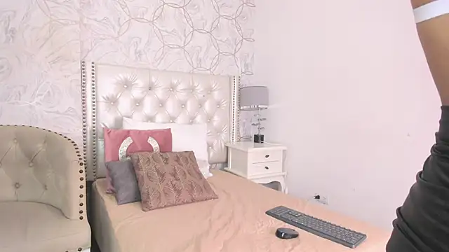 cathaleja 20  online show from April 16, 9:39 pm