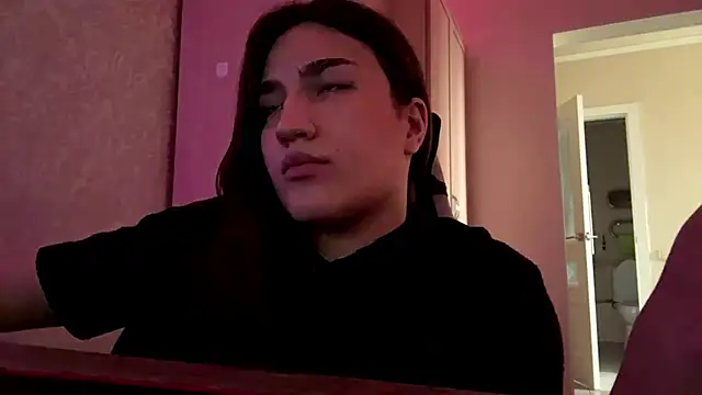 Mary Nitherson online show from April 13, 9:21 am