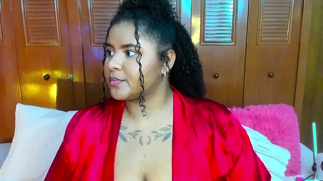 RavenBelmont online show from April 17, 2:02 am