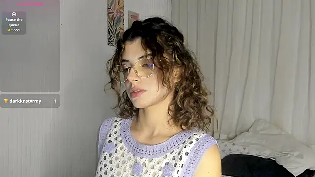 katyRousseX  online show from June 25, 3:17 am
