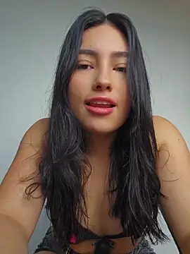 VioletRousee online show from June 12, 2:14 pm