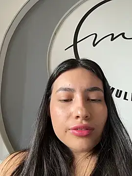 VioletRousee online show from June 14, 3:34 pm