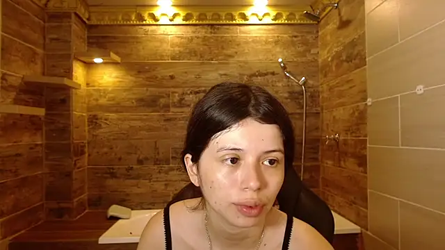 Sophie Copers online show from April 29, 7:19 pm