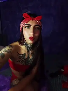 Rouxx 1 online show from April 13, 9:15 pm