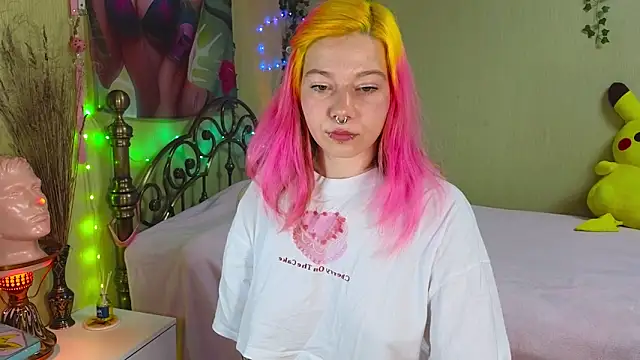 Sansarella online show from December 15, 1:05 pm