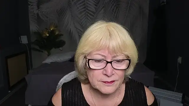 Zuri Zodiac online show from April 16, 7:19 am