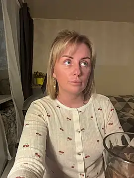 zayasun online show from April 8, 5:15 pm