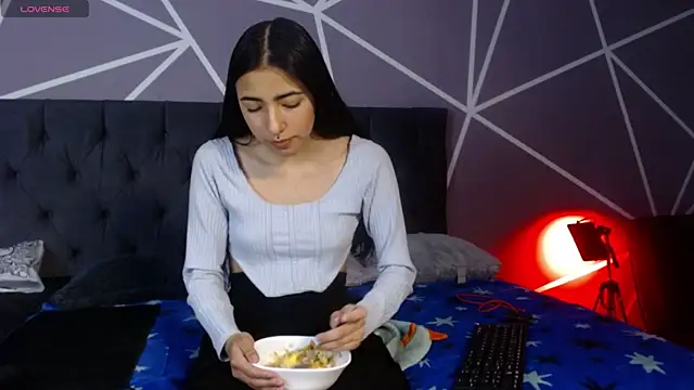 Violett1126 online show from April 17, 4:25 am