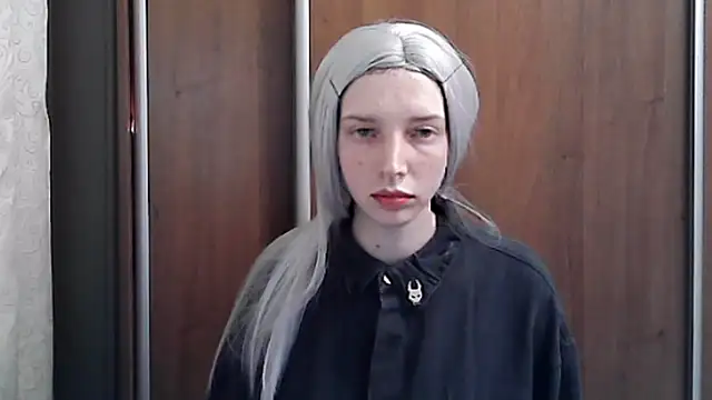 Crimson Lady online show from May 25, 6:51 pm