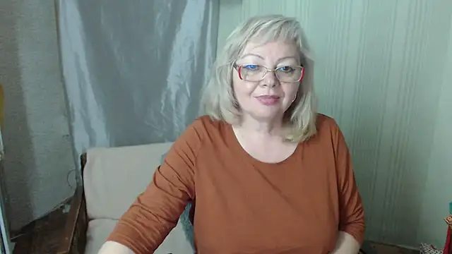 LavandaMay online show from May 23, 8:40 pm