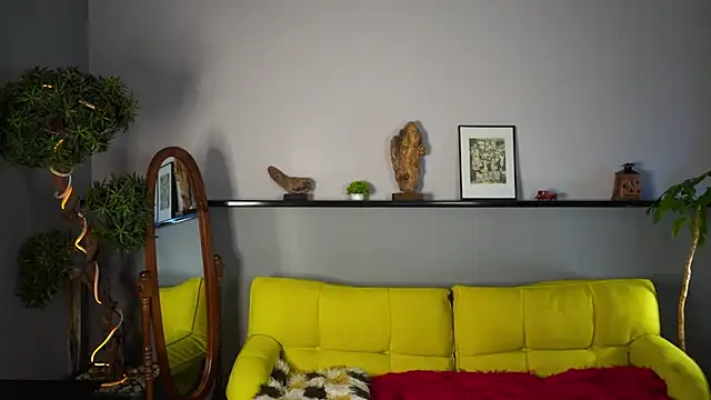 AgathaCarra online show from May 11, 1:46 pm