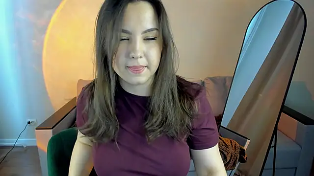 Nelie Evans online show from May 19, 1:56 am