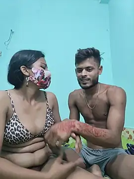 Hot-Couple4 online show from June 1, 6:31 pm