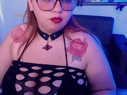 Ozzy Valentino online show from April 14, 8:53 pm