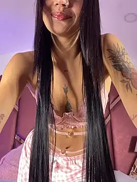 ZoeHarpers online show from June 30, 11:53 am