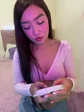 Miakittyyy online show from April 17, 3:19 am