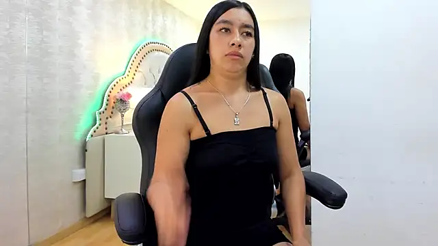 AlenaColeman online show from May 17, 1:43 pm