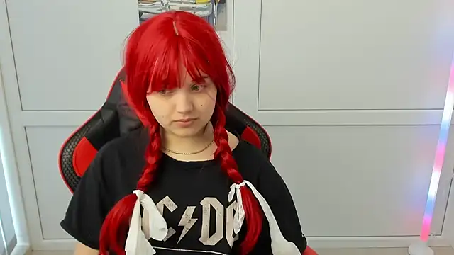 Caroline cutte online show from April 15, 6:58 am