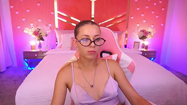 DoveLovee online show from June 23, 12:14 pm