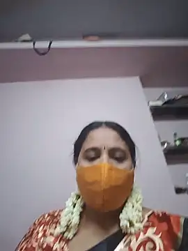Tamilaunty35 online show from May 21, 6:06 pm
