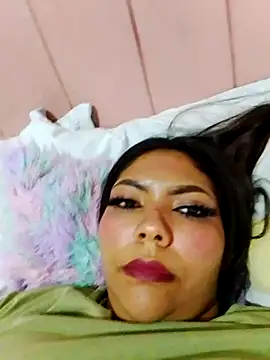 Izel  online show from June 12, 3:25 am