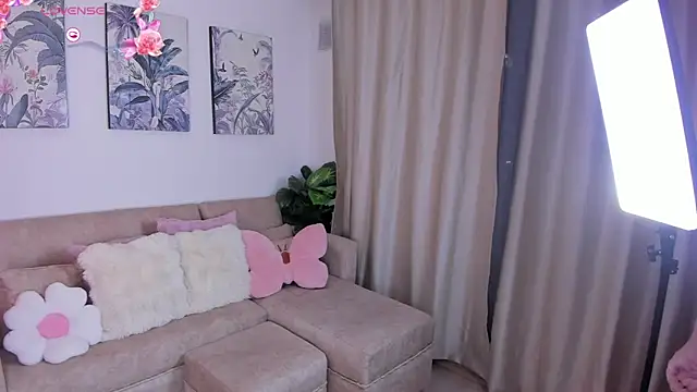 fernandx005 online show from April 15, 3:07 am