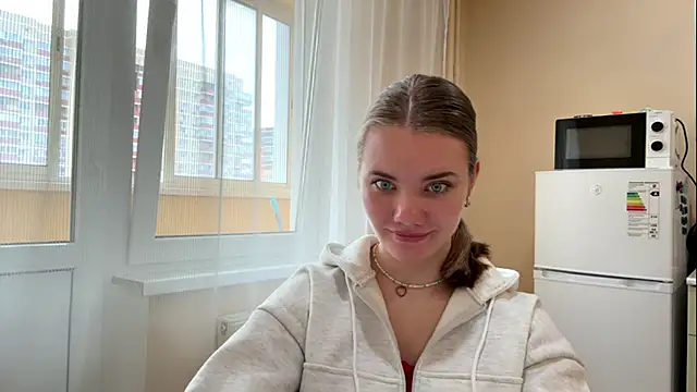 doana bebriti online show from May 15, 11:46 am