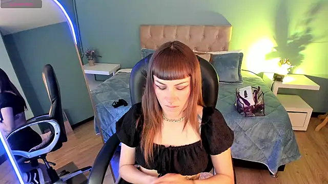 Kim Jeins666  online show from June 11, 12:46 pm