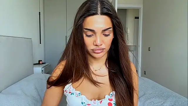 MelindaReny online show from May 28, 9:07 am