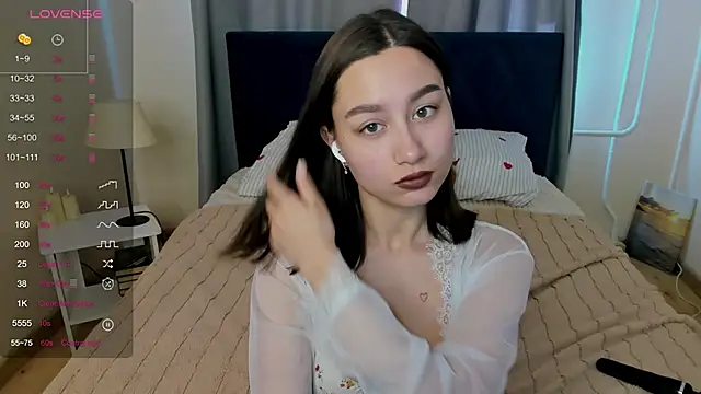 AndreaJohnsons online show from June 5, 8:09 am