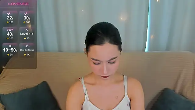 AndreaJohnsons online show from May 10, 6:48 am