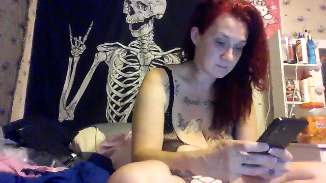 gagqueen2026 online show from May 16, 3:42 am
