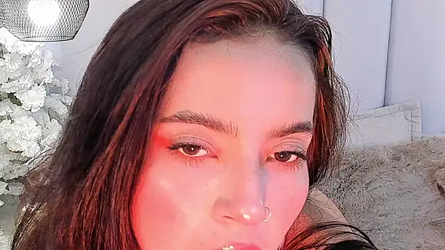 mia  evans  online show from May 16, 7:57 pm
